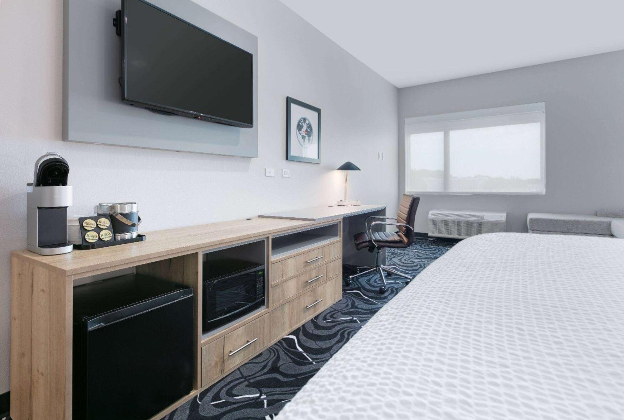 Hotel The Elm, A Ramada By Wyndham Little Elm Zewnętrze zdjęcie